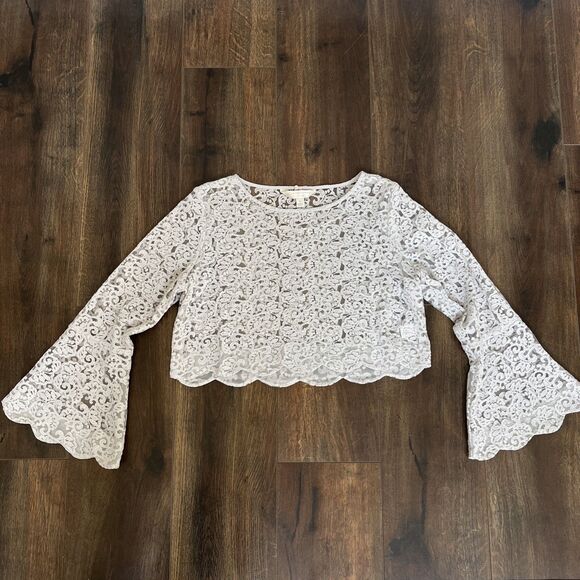 Lauren Conrad Runway Cropped Light Grey Lace Blouse Size XL Bell Sleeve Boho - Picture 1 of 11